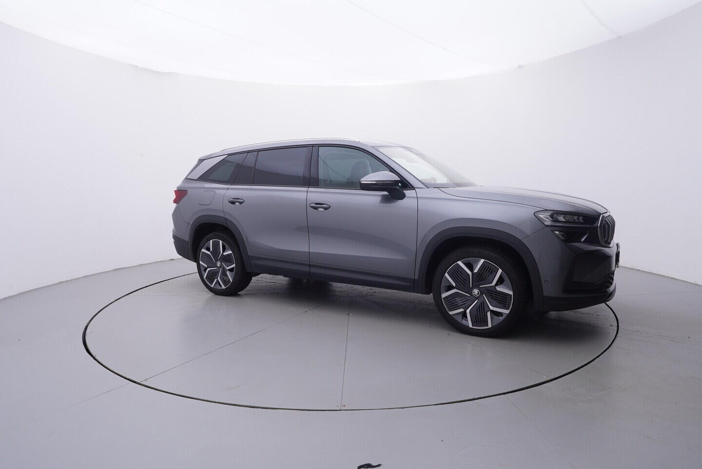 OV190V10301_16.webp_KODIAQ Selection 2.0 TDI 142 kW automat, DPH
