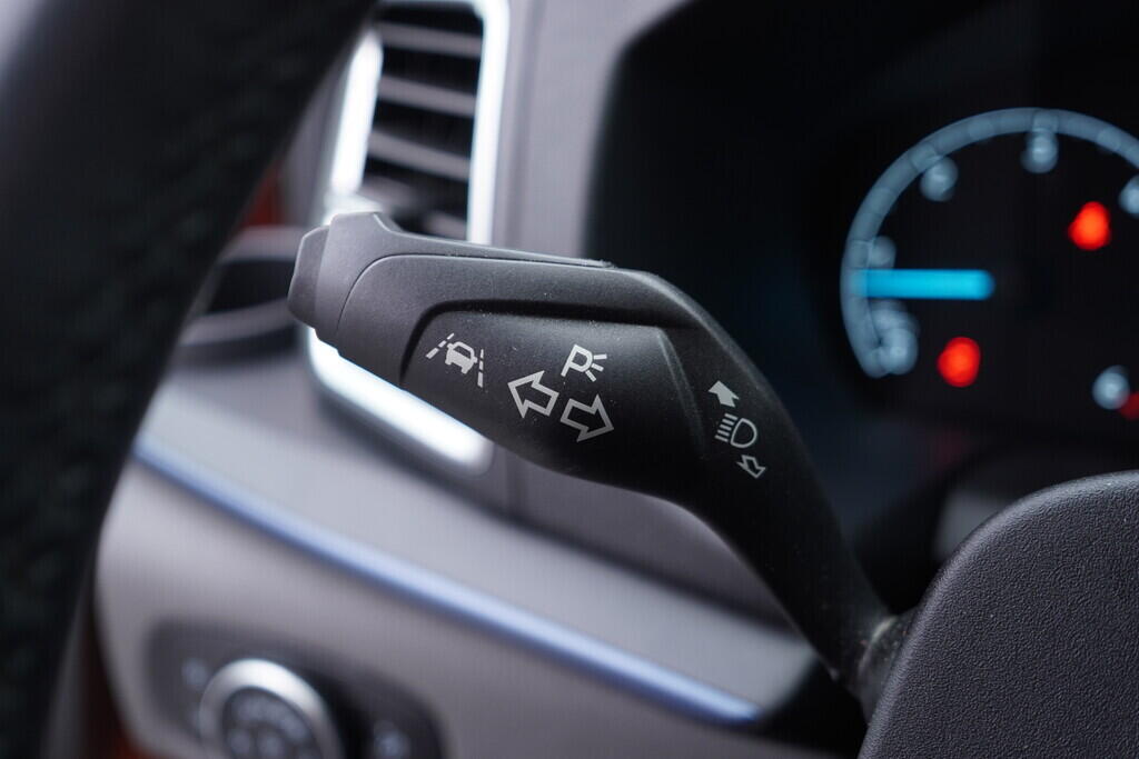 OV190V10302_24.webp_TOURNEO CUSTOM Active 2.0 EcoBlue 136 kW automat, DPH