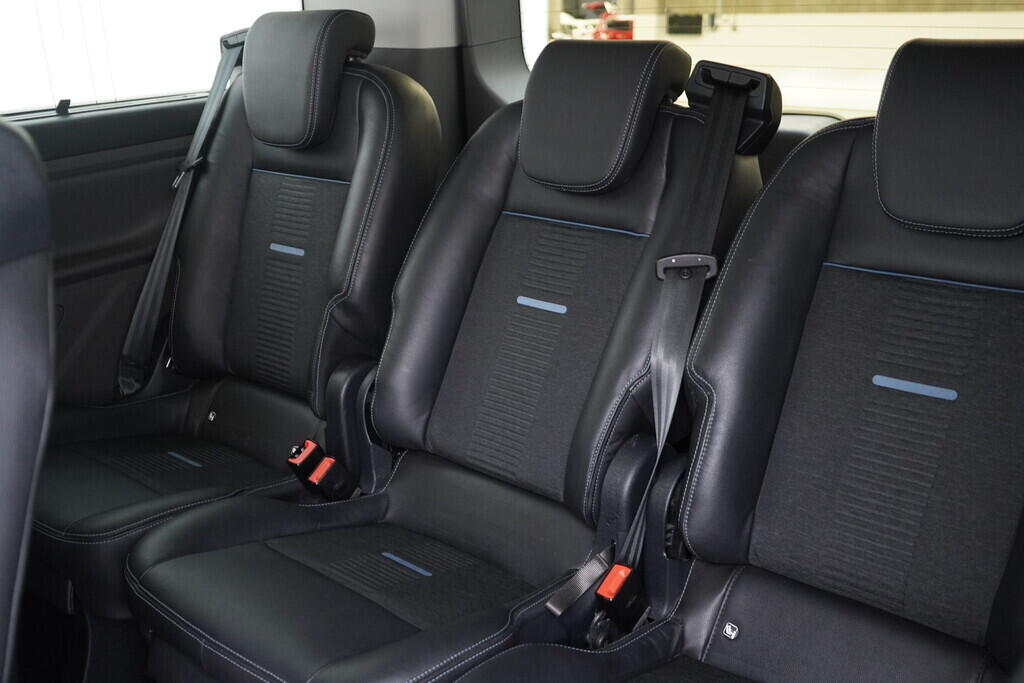 OV190V10302_38.webp_TOURNEO CUSTOM Active 2.0 EcoBlue 136 kW automat, DPH