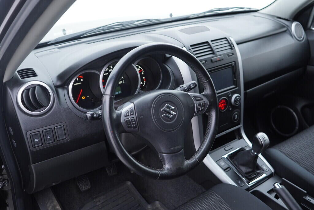 OV190V10303_21.webp_GRAND VITARA  2.4 J24B 124 kW manuál