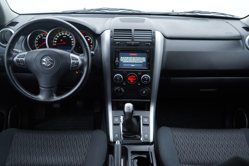 OV190V10303_25.webp_GRAND VITARA  2.4 J24B 124 kW manuál