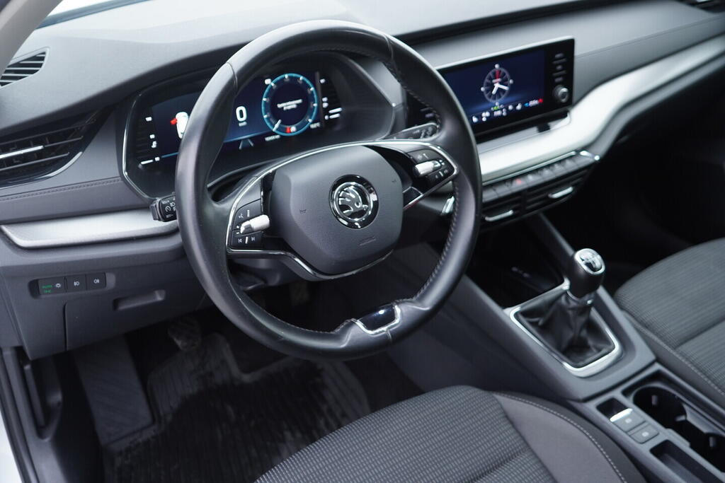 OV190V10306_21.webp_OCTAVIA Ambition 2.0 TDI 85 kW manuál