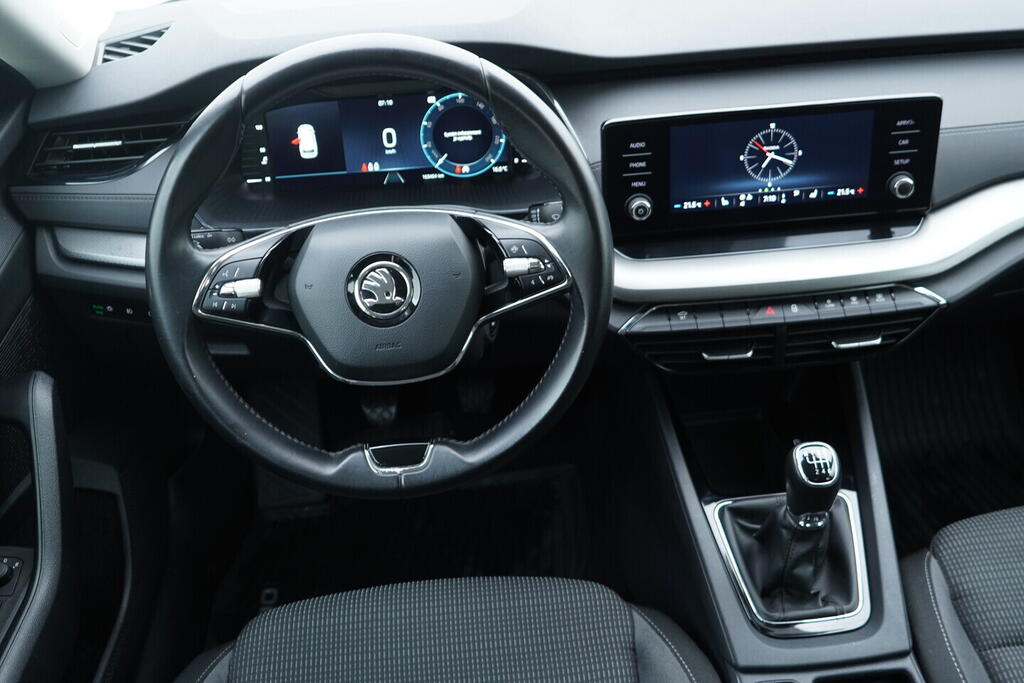 OV190V10306_28.webp_OCTAVIA Ambition 2.0 TDI 85 kW manuál