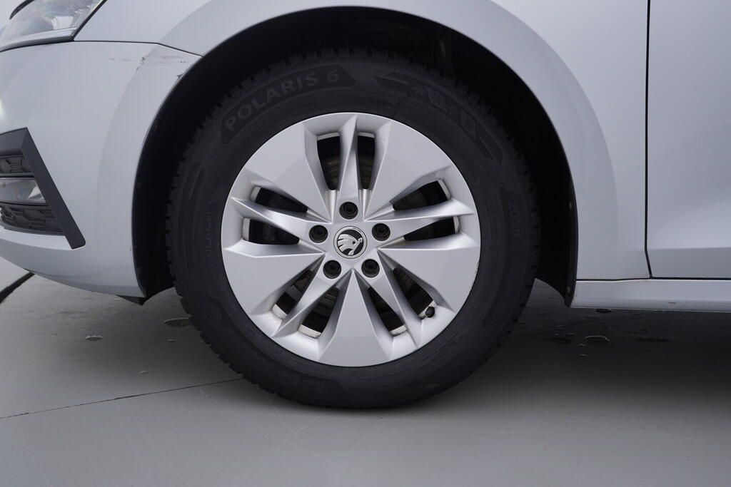 OV190V10306_42.webp_OCTAVIA Ambition 2.0 TDI 85 kW manuál