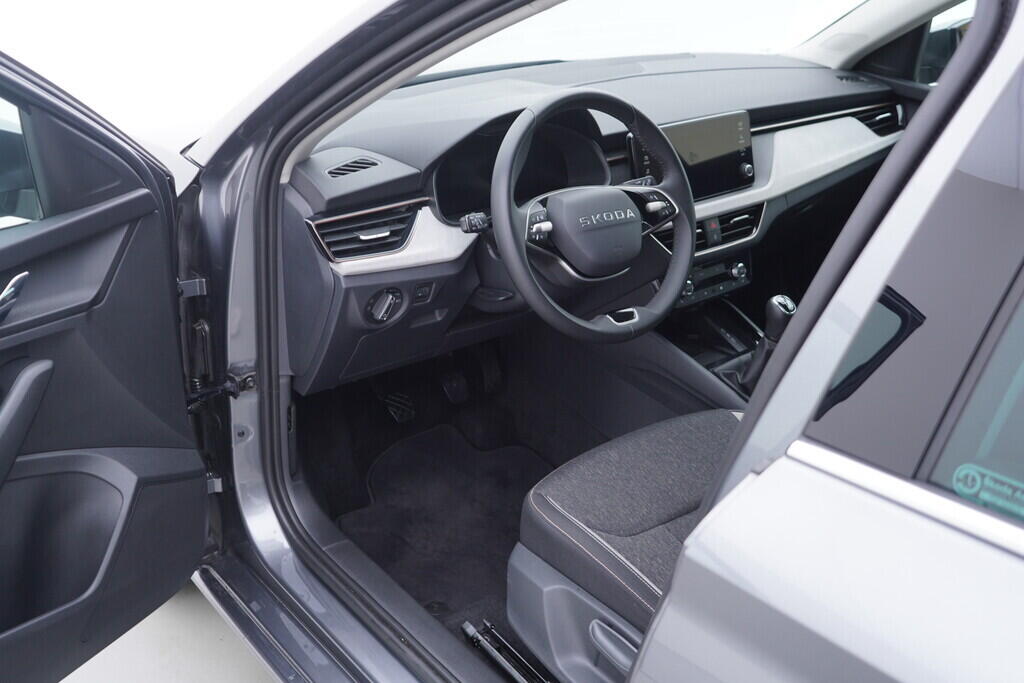 OV190V10308_18.webp_SCALA Top Selection 1.0 TSI 85 kW manuál, DPH