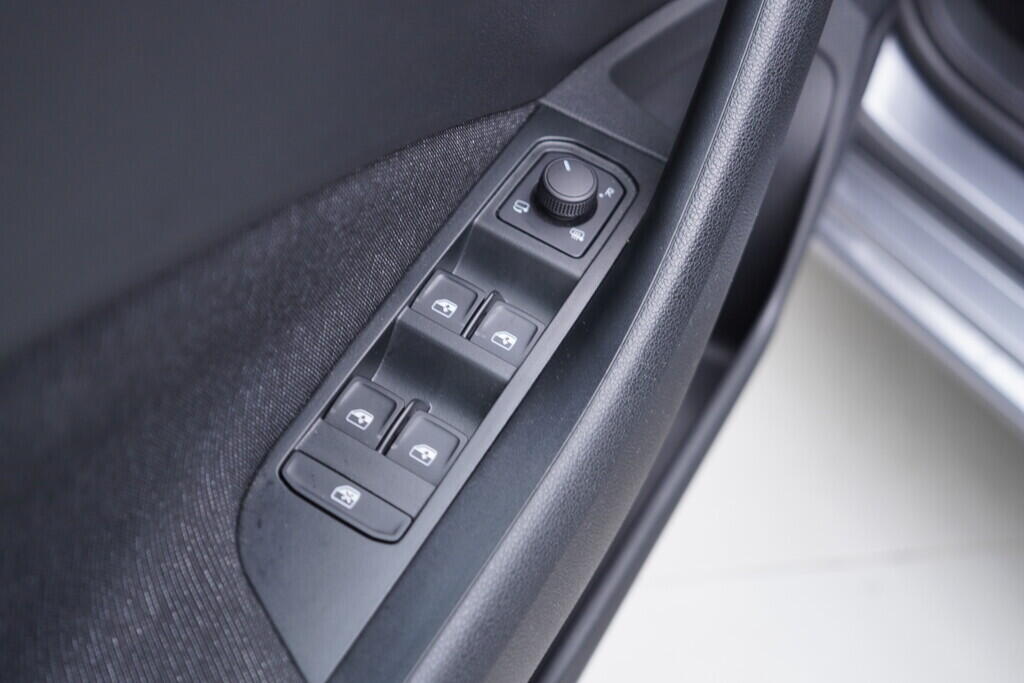 OV190V10308_20.webp_SCALA Top Selection 1.0 TSI 85 kW manuál, DPH