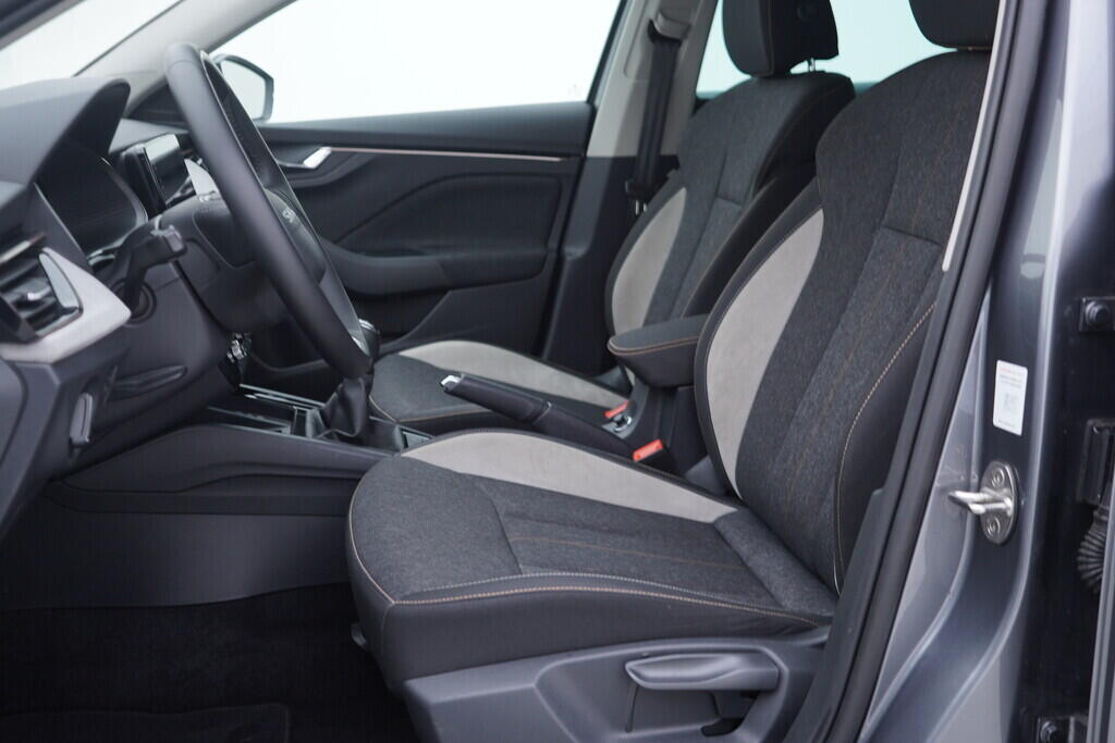 OV190V10308_22.webp_SCALA Top Selection 1.0 TSI 85 kW manuál, DPH