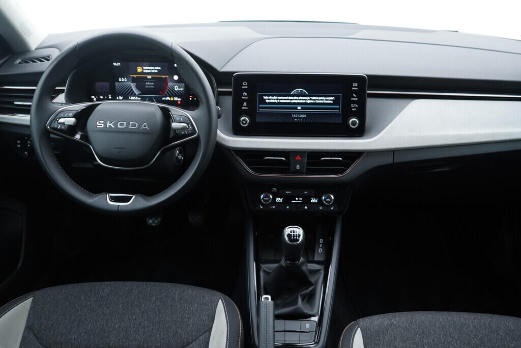 OV190V10308_25.webp_SCALA Top Selection 1.0 TSI 85 kW manuál, DPH