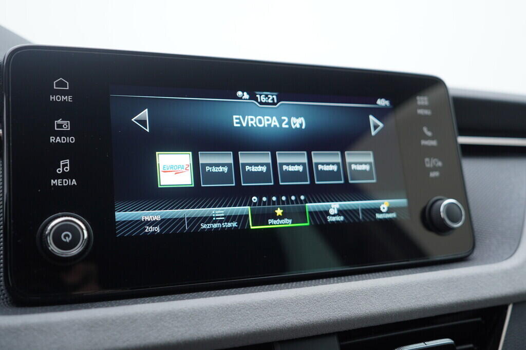 OV190V10308_28.webp_SCALA Top Selection 1.0 TSI 85 kW manuál, DPH