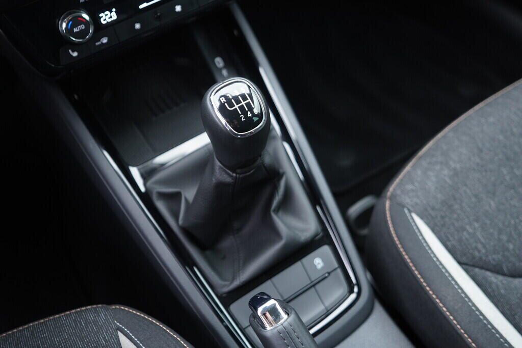 OV190V10308_32.webp_SCALA Top Selection 1.0 TSI 85 kW manuál, DPH