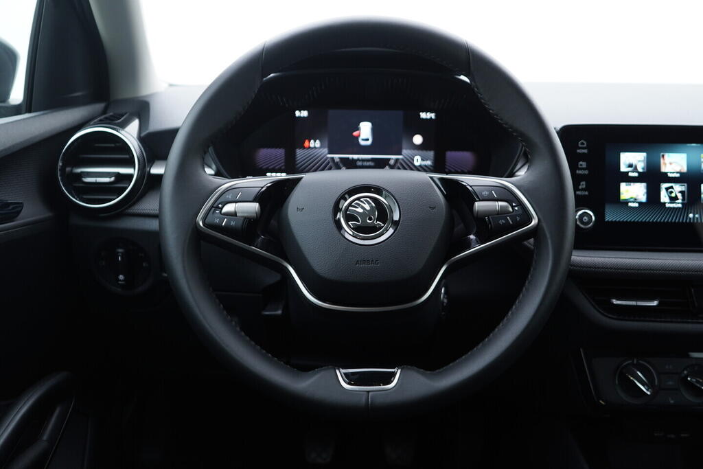 OV190V10309_26.webp_FABIA Selection 1.0 MPI 59 kW manuál, DPH