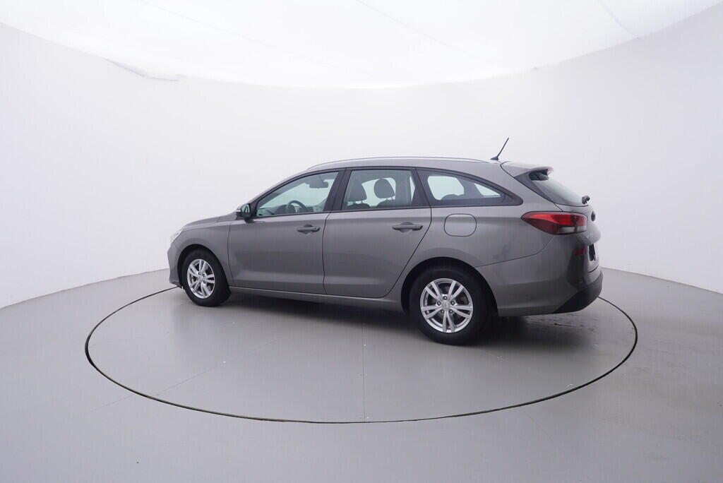 OV190V10310_12.webp_I30 Start 1.6  85 kW manuál