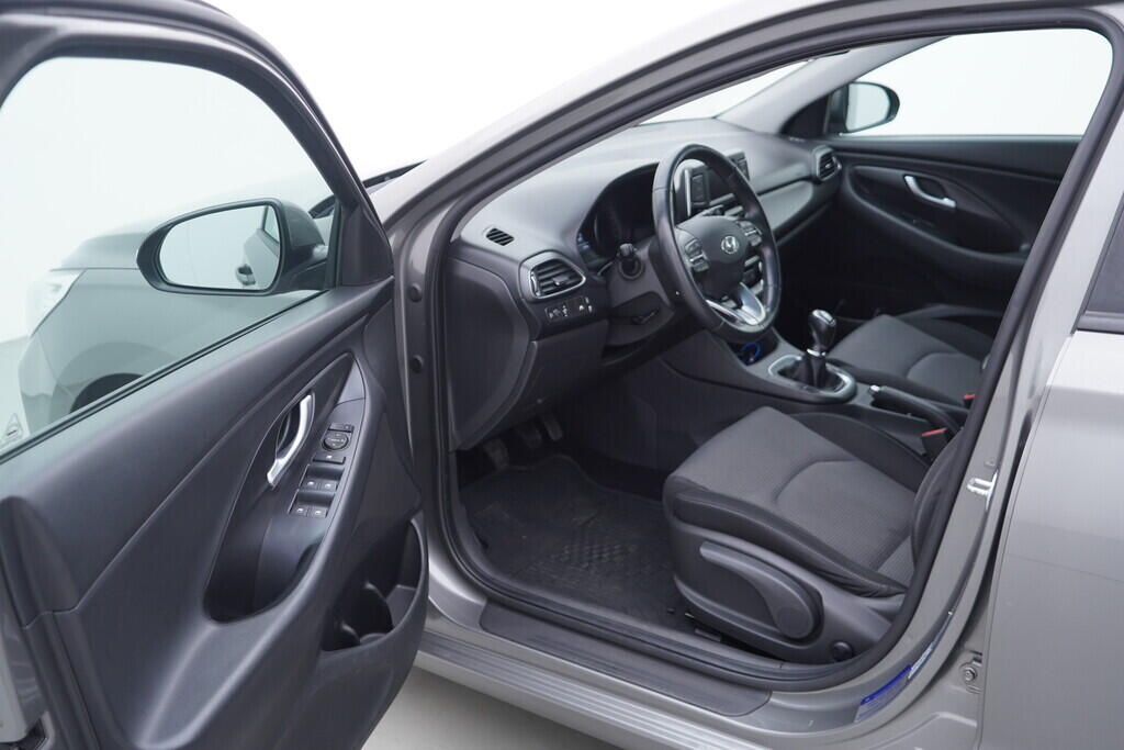 OV190V10310_18.webp_I30 Start 1.6  85 kW manuál