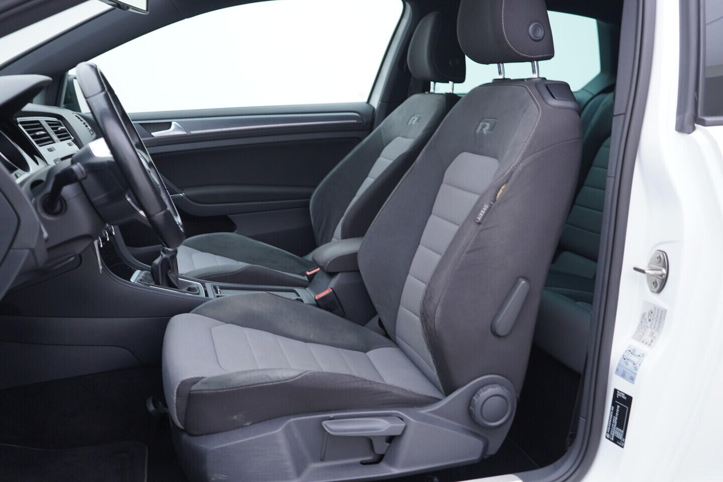 OV190V10311_23.webp_GOLF Highline 1.4 TSI 110 kW manuál