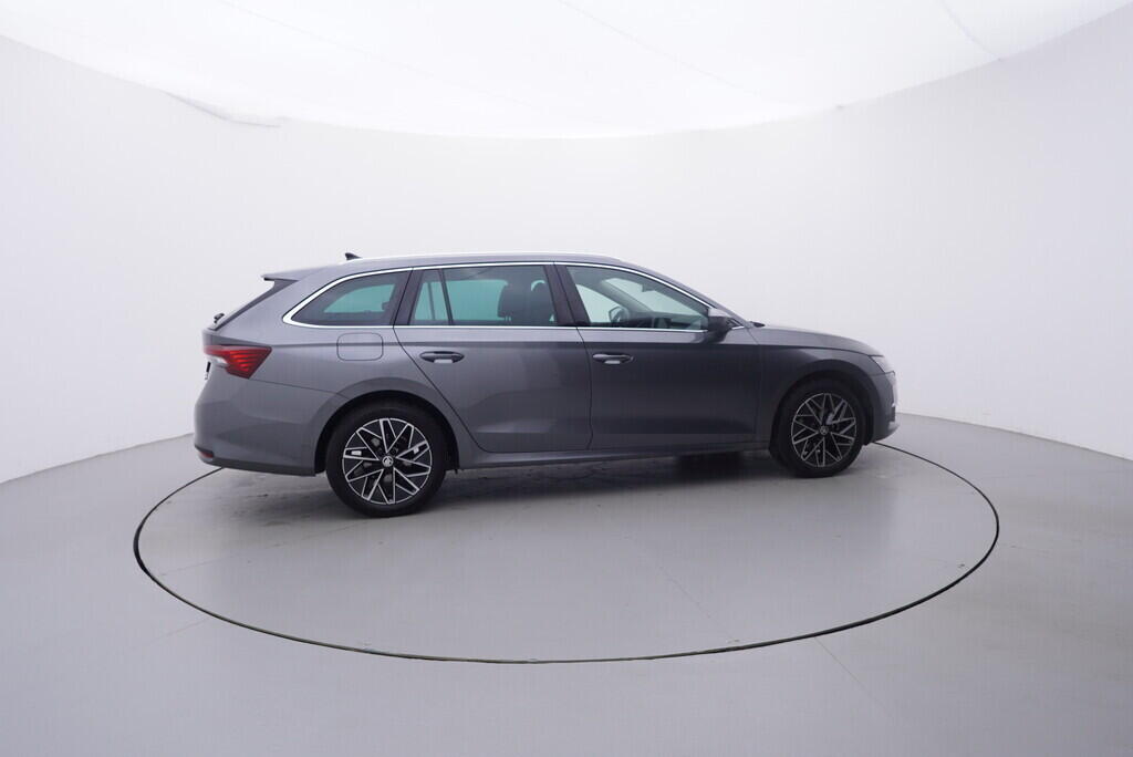 OV190V10322_15.webp_OCTAVIA Top Selection 2.0 TDI 110 kW automat, DPH