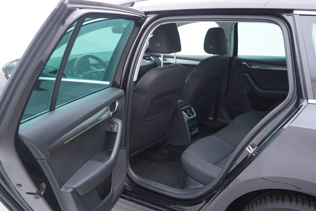 OV190V10328_34.webp_OCTAVIA Style 1.4 TSI 110 kW automat