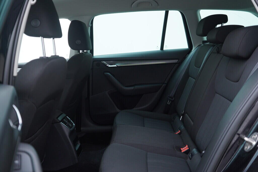 OV190V10328_36.webp_OCTAVIA Style 1.4 TSI 110 kW automat