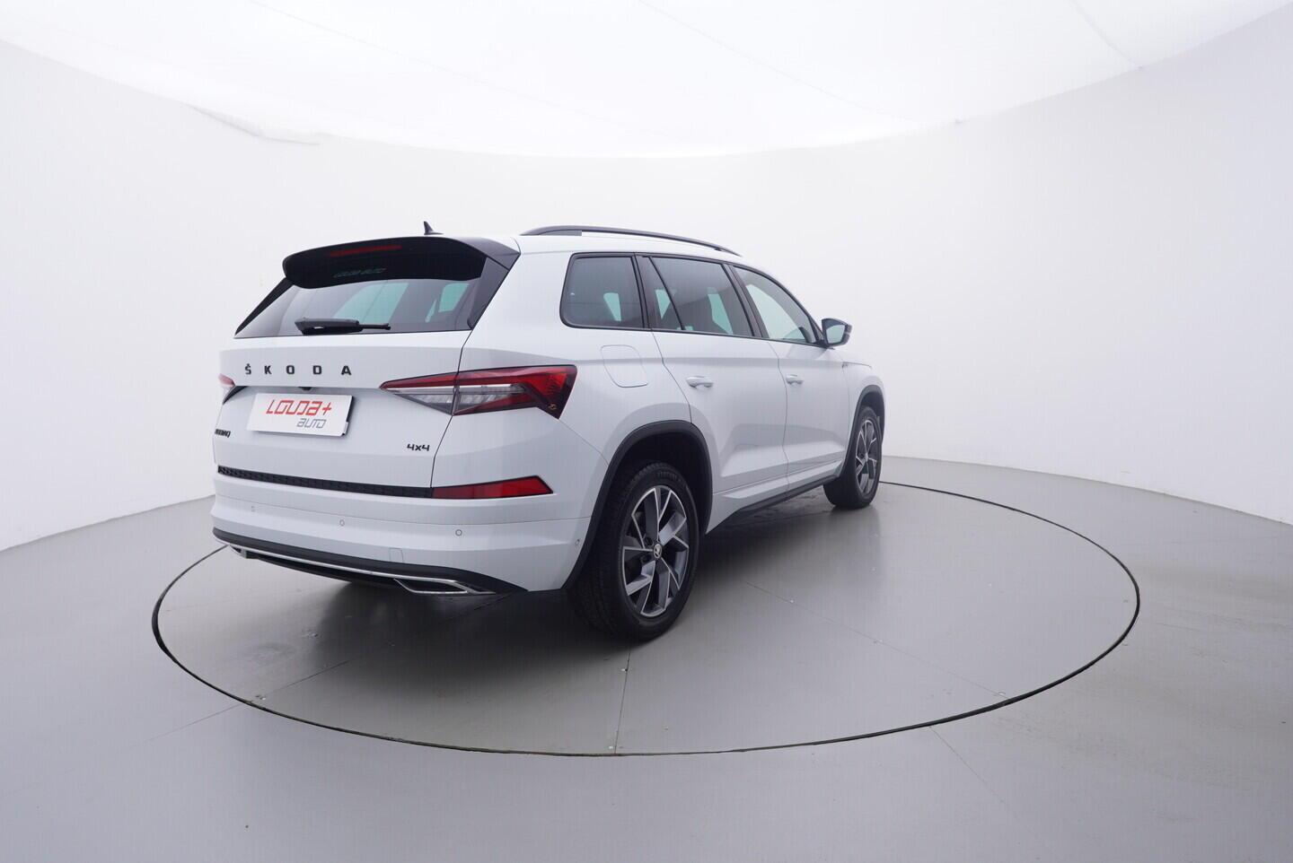 OV190V10330_14.webp_KODIAQ SportLine 2.0 TDI 147 kW automat, DPH