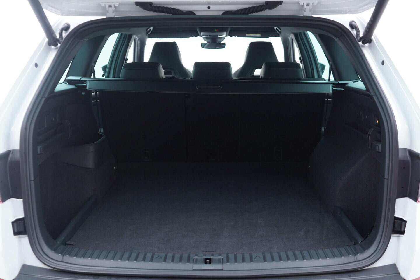 OV190V10330_42.webp_KODIAQ SportLine 2.0 TDI 147 kW automat, DPH