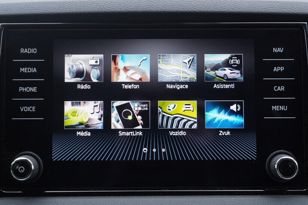 OV190V10331_27.webp_KAROQ Selection 2.0 TDI 85 kW manuál, DPH