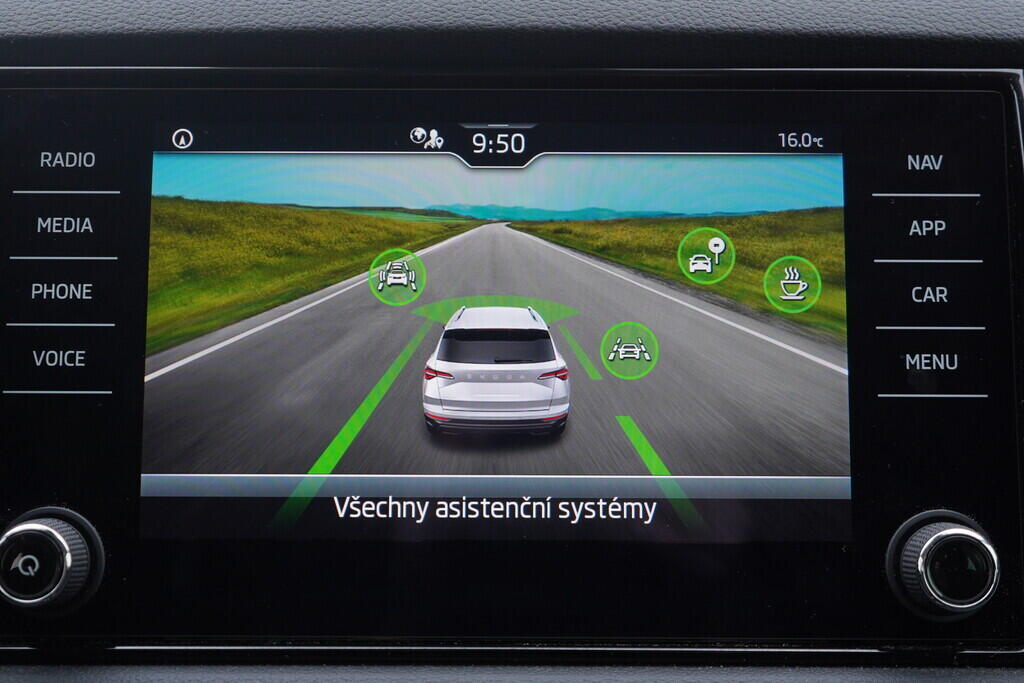 OV190V10331_28.webp_KAROQ Selection 2.0 TDI 85 kW manuál, DPH