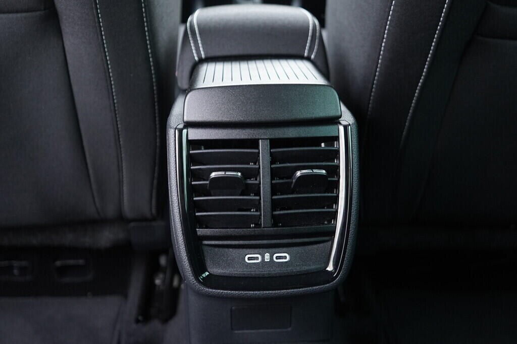 OV190V10334_34.webp_SCALA Monte Carlo 1.0 TSI 85 kW manuál, DPH