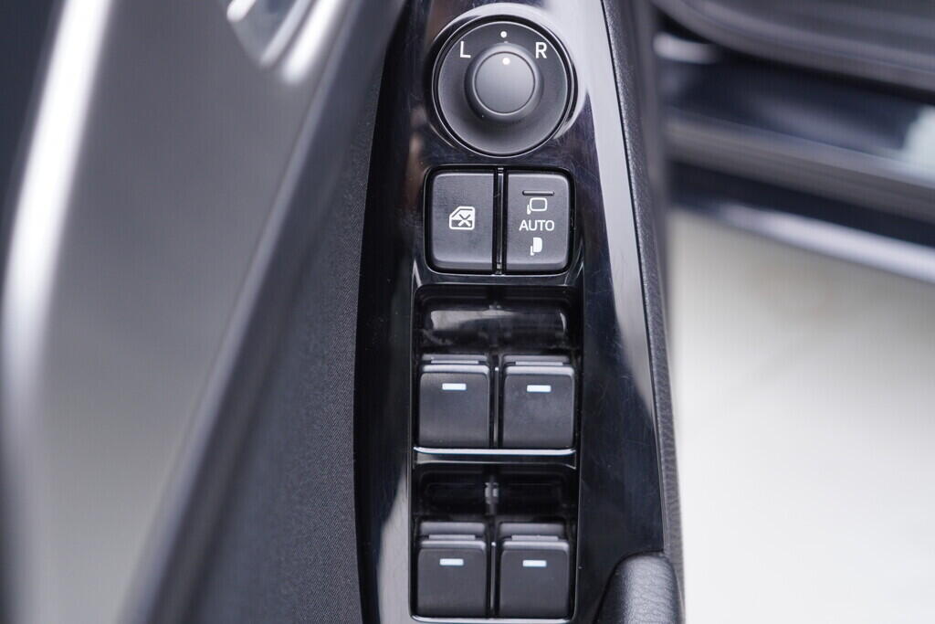 OV190V10335_20.webp_3  2.0 Skyactiv-G 88 kW automat