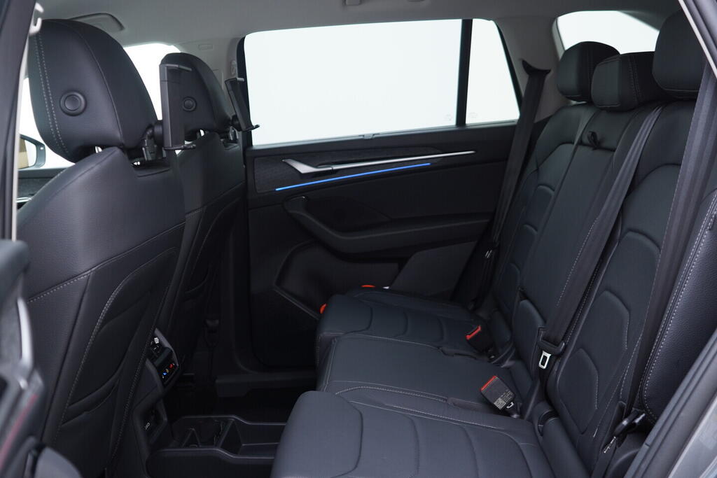 OV190V10336_40.webp_KODIAQ Selection 2.0 TDI 142 kW automat, DPH