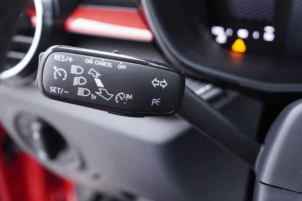 OV190V10338_23.webp_FABIA Monte Carlo 1.0 TSI 85 kW manuál, DPH