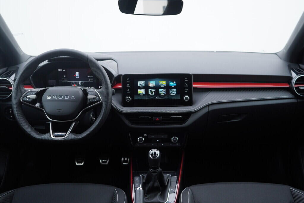 OV190V10338_25.webp_FABIA Monte Carlo 1.0 TSI 85 kW manuál, DPH