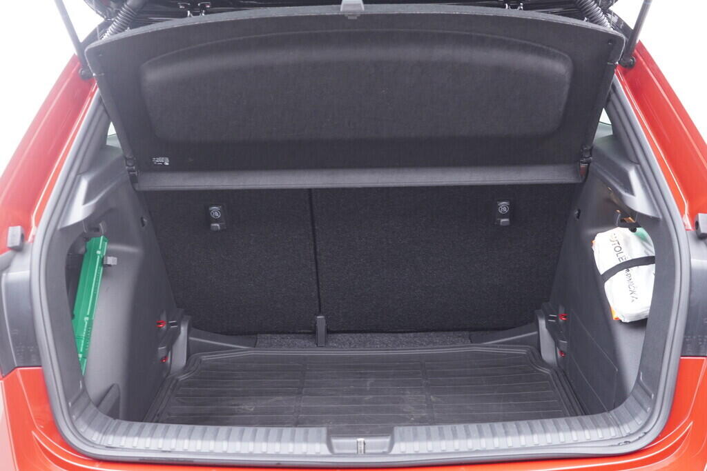 OV190V10338_36.webp_FABIA Monte Carlo 1.0 TSI 85 kW manuál, DPH