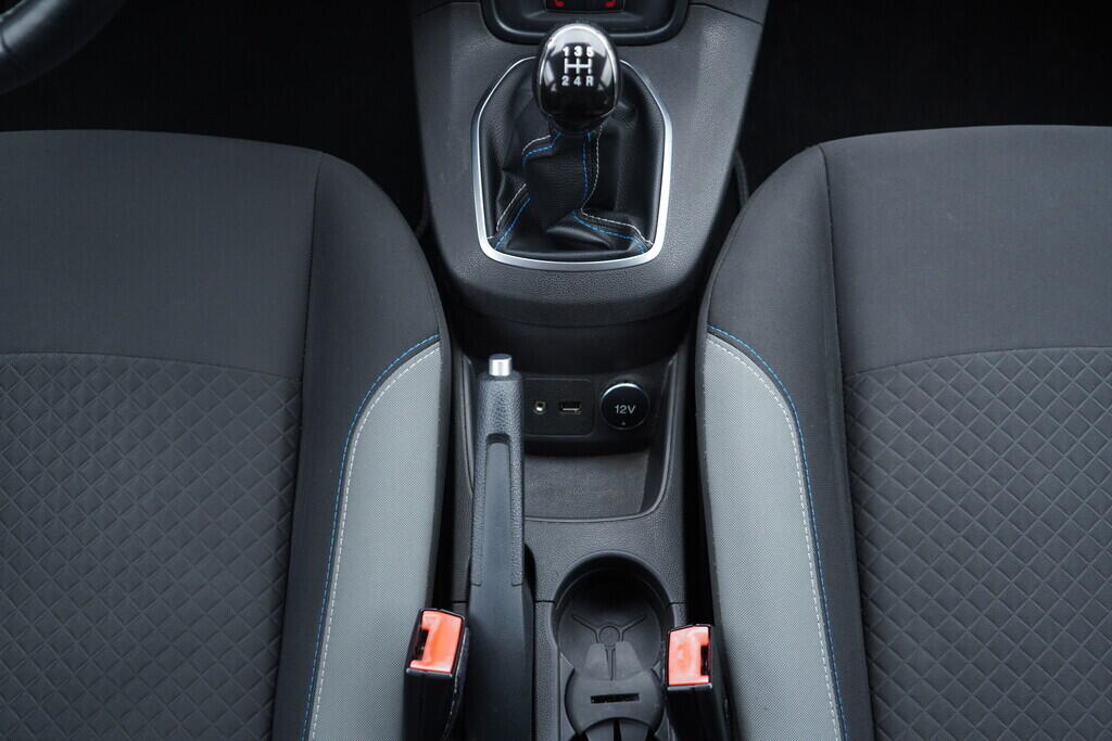 OV190V10339_31.webp_FIESTA Trend 1.0 Ecoboost 74 kW manuál