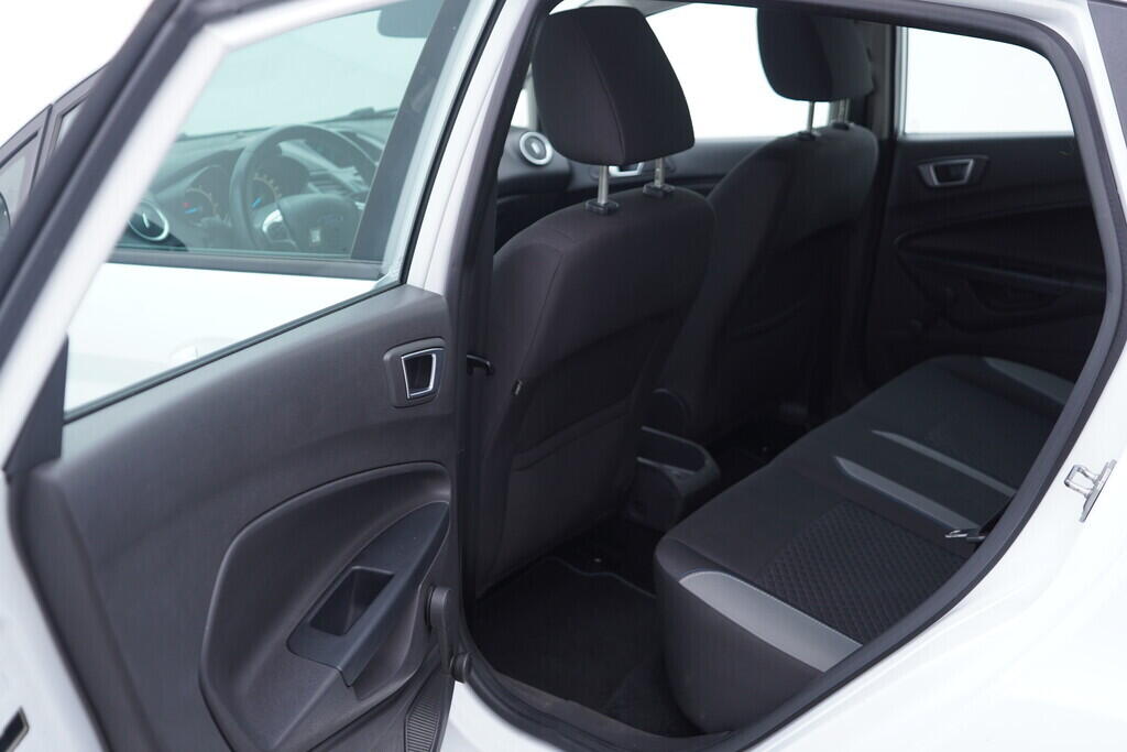 OV190V10339_32.webp_FIESTA Trend 1.0 Ecoboost 74 kW manuál