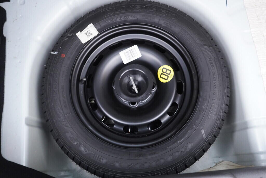 OV190V10339_35.webp_FIESTA Trend 1.0 Ecoboost 74 kW manuál