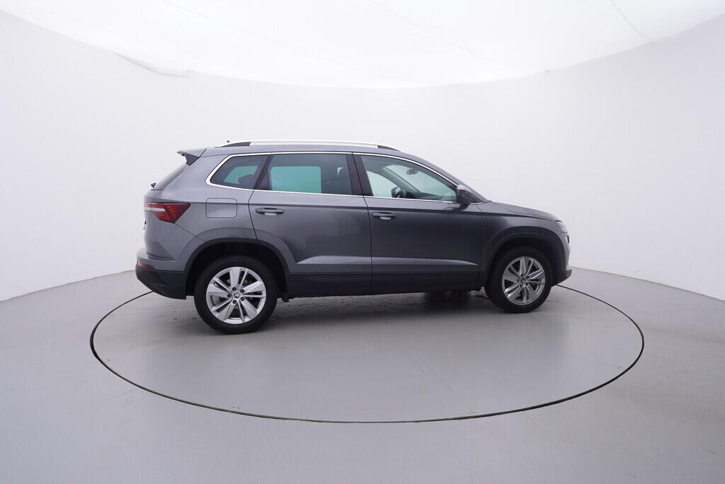 OV190V10345_15.webp_KAROQ Selection 1.5 TSI 110 kW automat, DPH