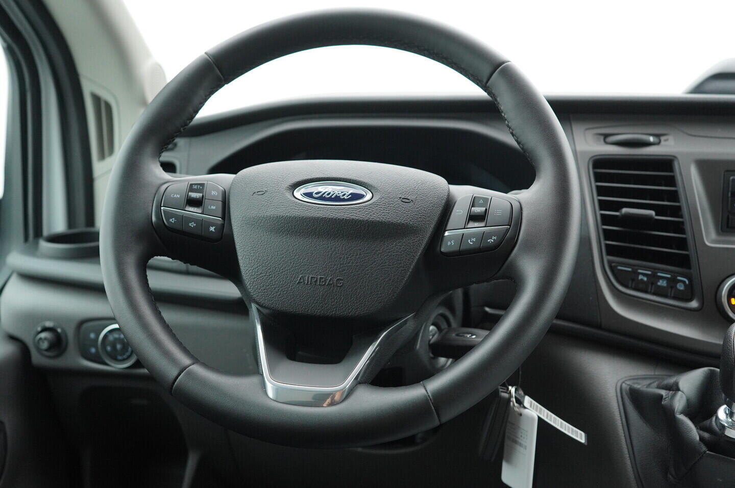 OV190V10350_21.webp_TRANSIT L2H2 2.0 TDCi 96 kW manuál, DPH