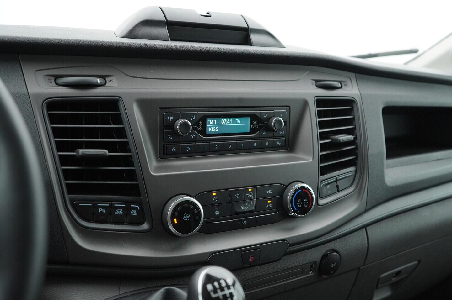 OV190V10350_22.webp_TRANSIT L2H2 2.0 TDCi 96 kW manuál, DPH