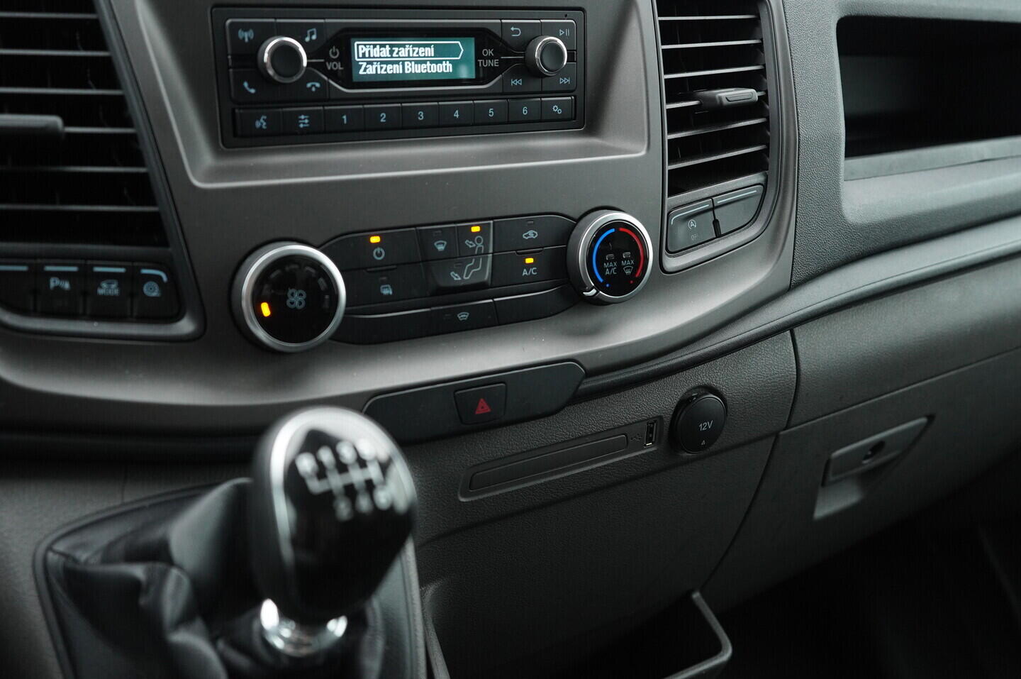 OV190V10350_24.webp_TRANSIT L2H2 2.0 TDCi 96 kW manuál, DPH