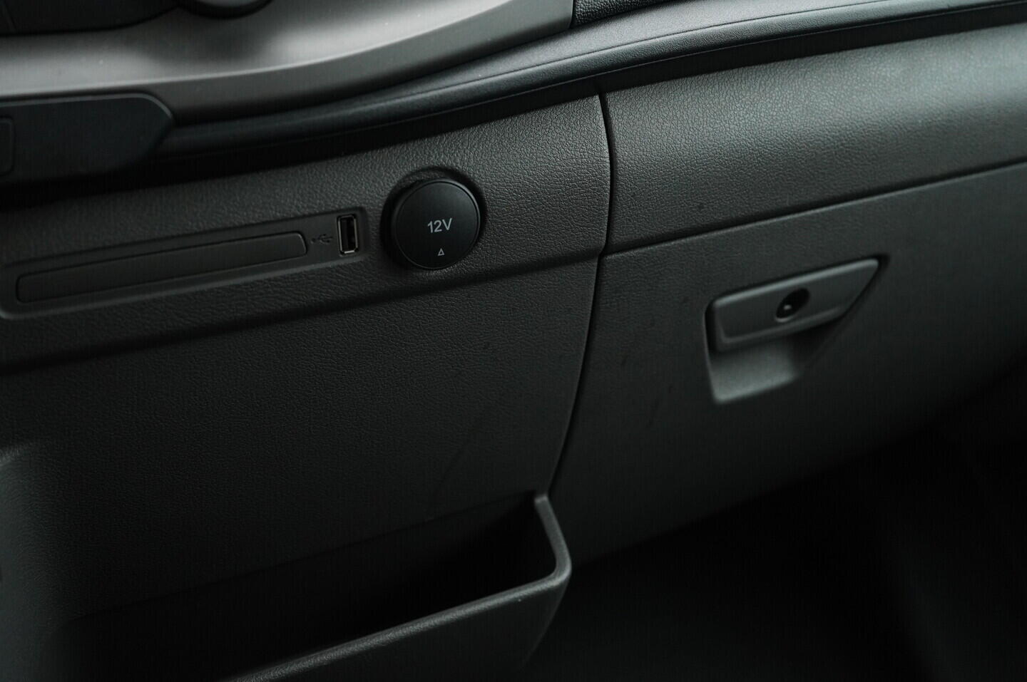 OV190V10350_26.webp_TRANSIT L2H2 2.0 TDCi 96 kW manuál, DPH