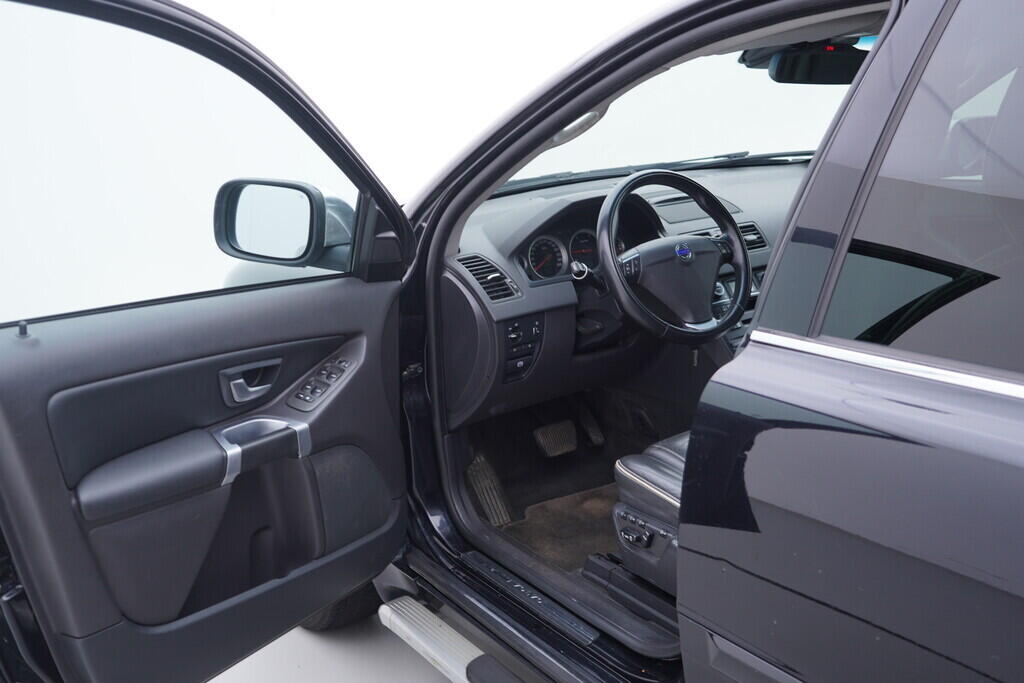 OV190V10352_18.webp_XC90  2.4 D5 147 kW automat