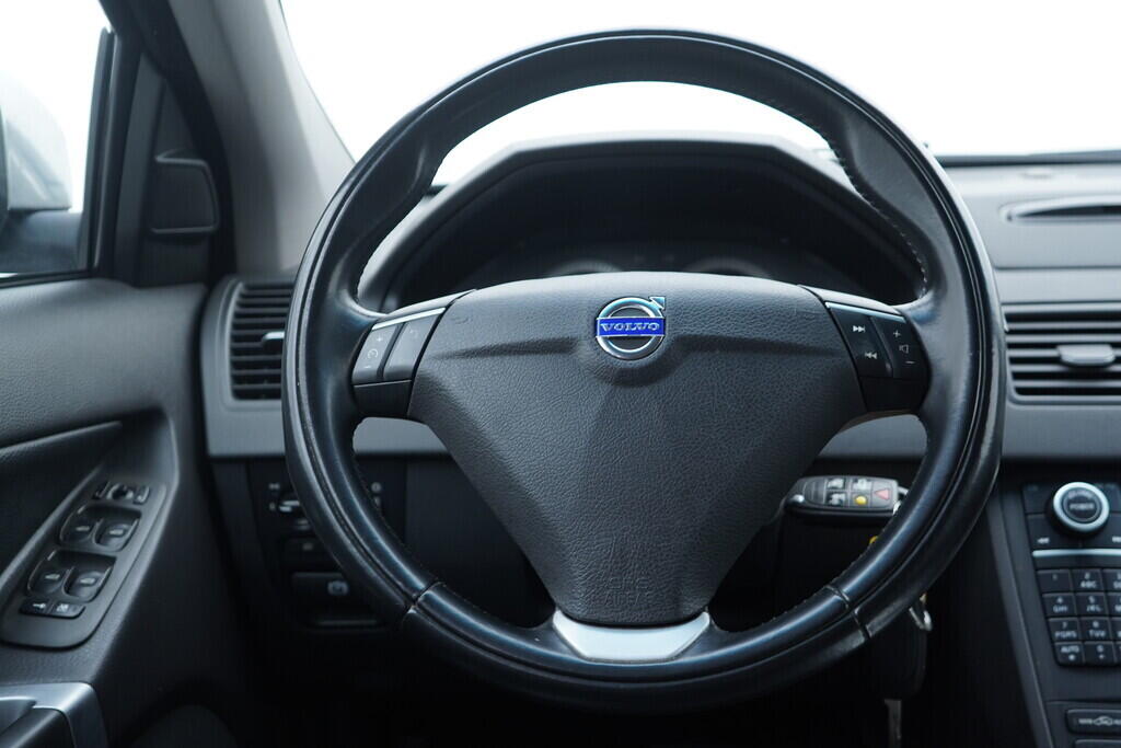 OV190V10352_28.webp_XC90  2.4 D5 147 kW automat