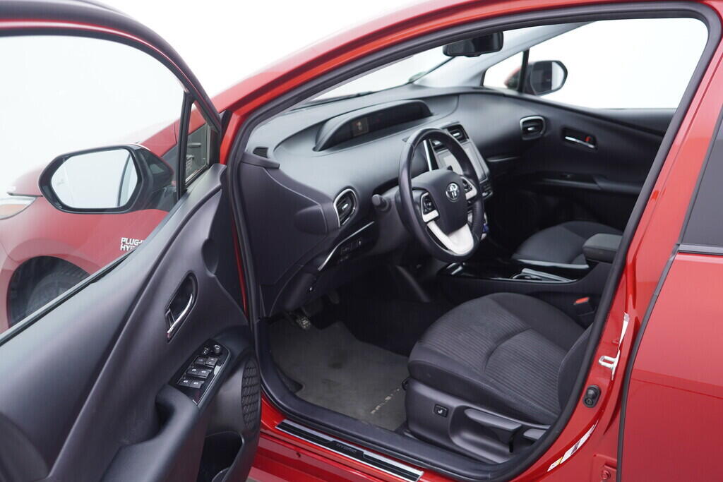 OV190V10353_18.webp_PRIUS  1.8 PHV 72 kW automat