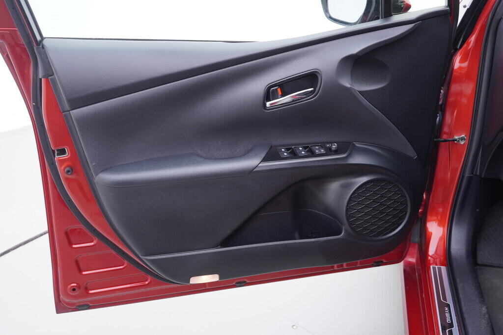 OV190V10353_19.webp_PRIUS  1.8 PHV 72 kW automat