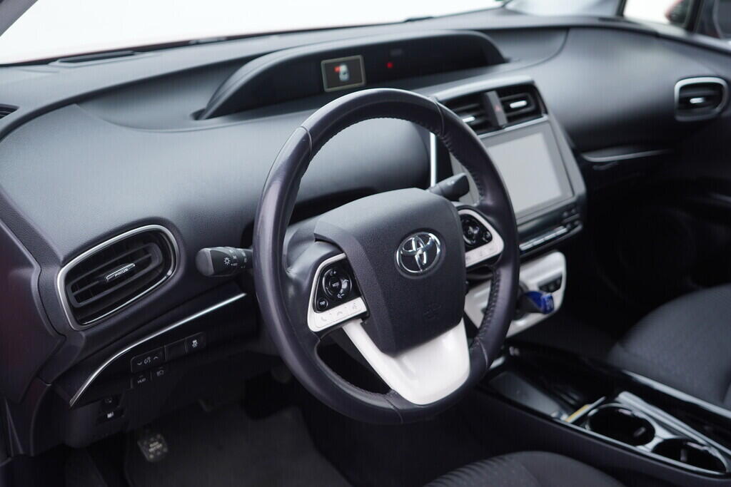 OV190V10353_21.webp_PRIUS  1.8 PHV 72 kW automat