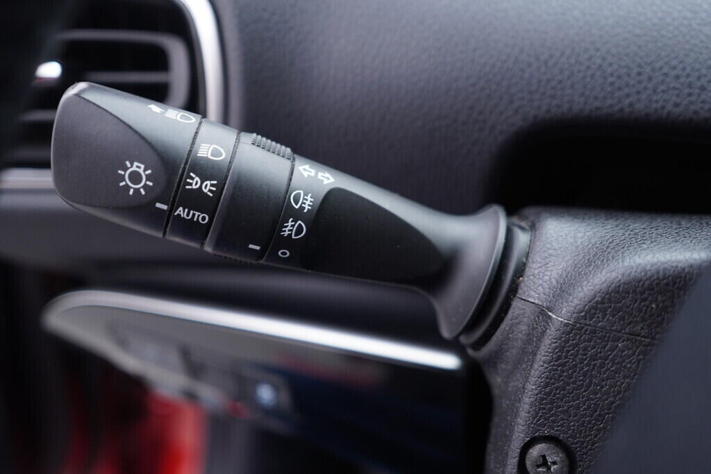 OV190V10353_23.webp_PRIUS  1.8 PHV 72 kW automat