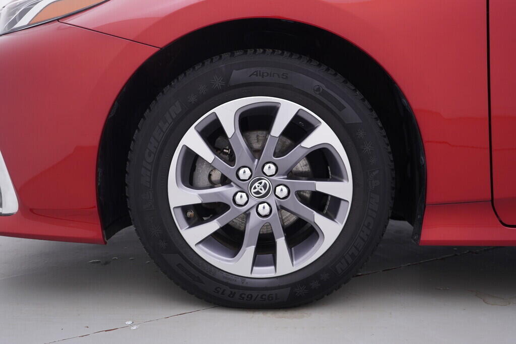 OV190V10353_36.webp_PRIUS  1.8 PHV 72 kW automat