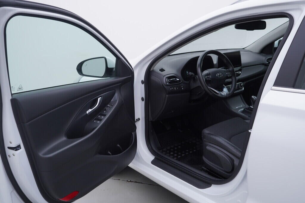 OV190V10357_18.webp_I30 Style 1.5  117 kW manuál, DPH