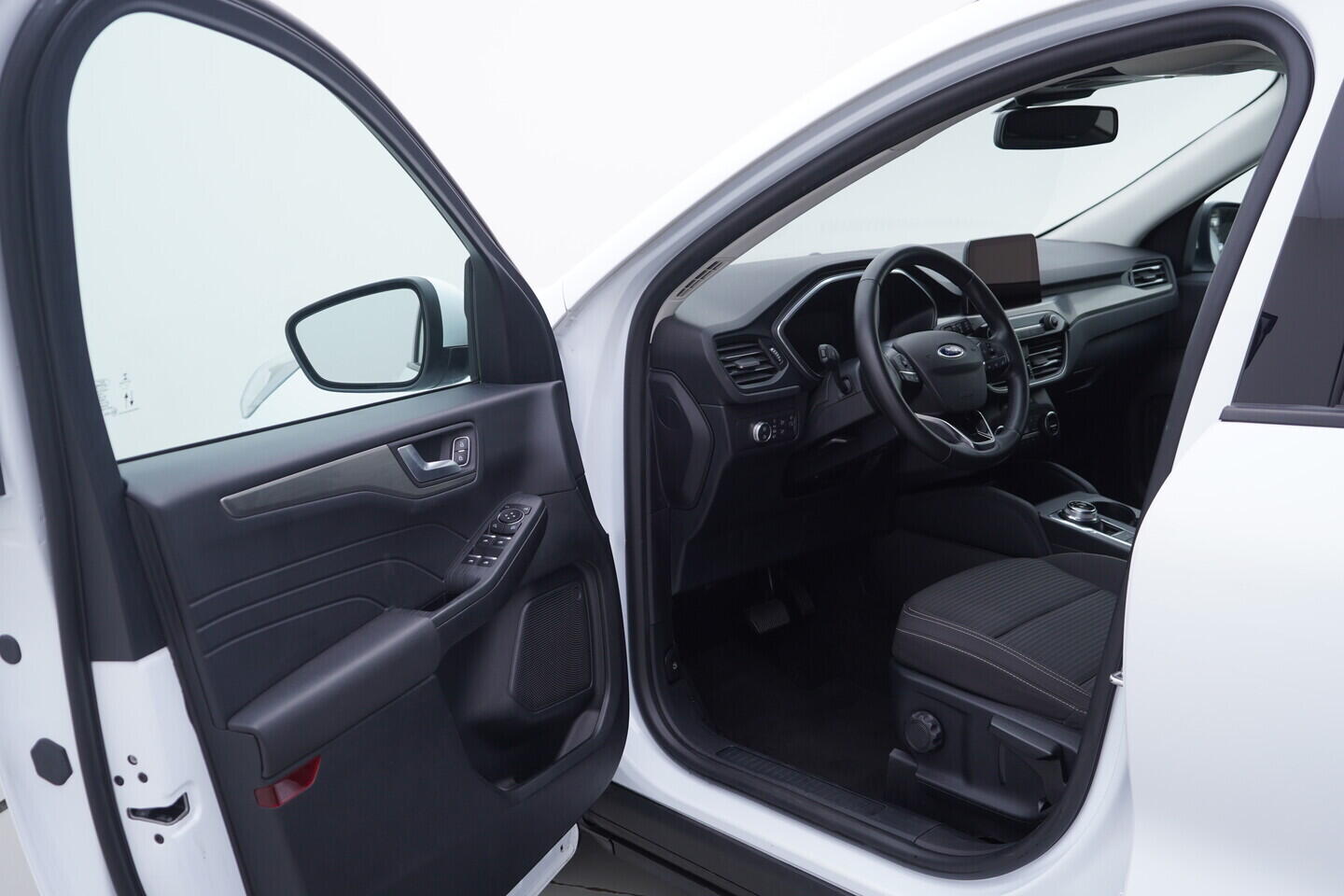 OV190V10358_18.webp_KUGA Titanium 1.5  88 kW automat