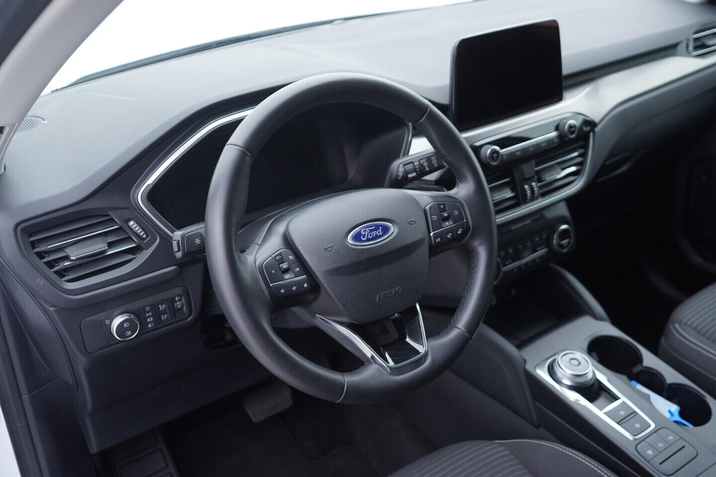 OV190V10358_21.webp_KUGA Titanium 1.5  88 kW automat