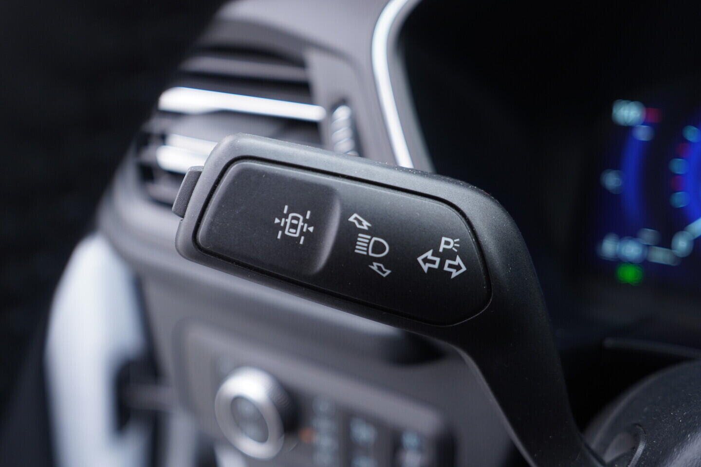 OV190V10358_23.webp_KUGA Titanium 1.5  88 kW automat